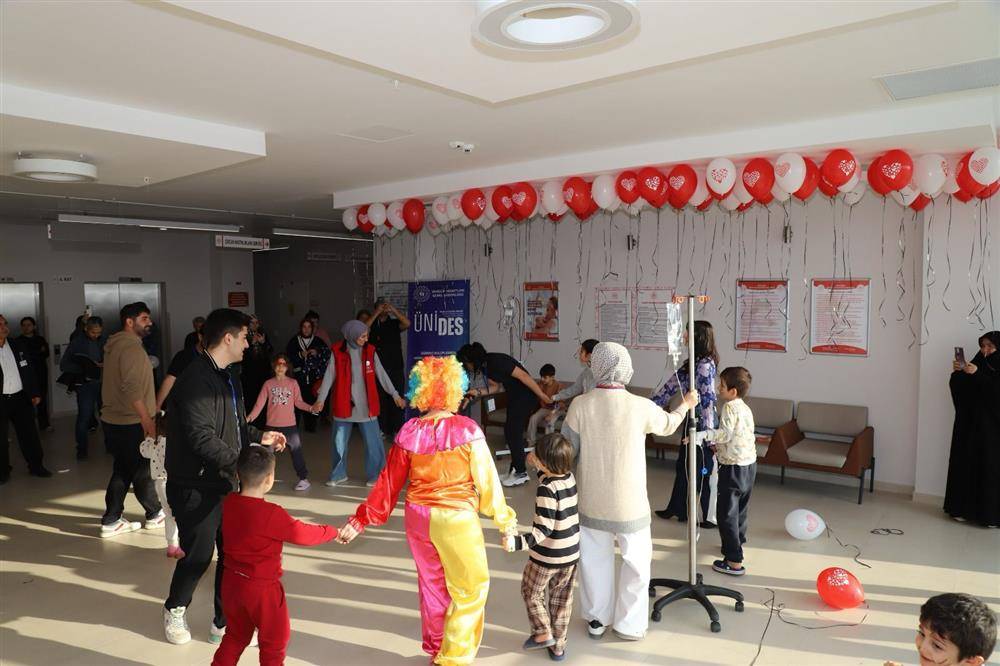 “Şiirle İyileşen Minik Kalpler” Projesiyle Çocuklar Moral Buldu